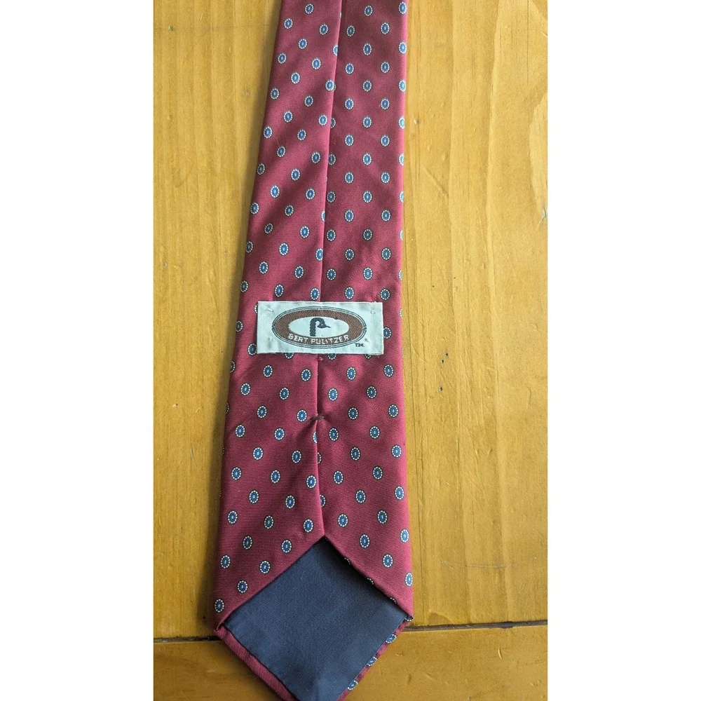 Bert Pulitzer Mens‎ Silk Tie Burgundy Red Blue Geometric Medallion Pattern